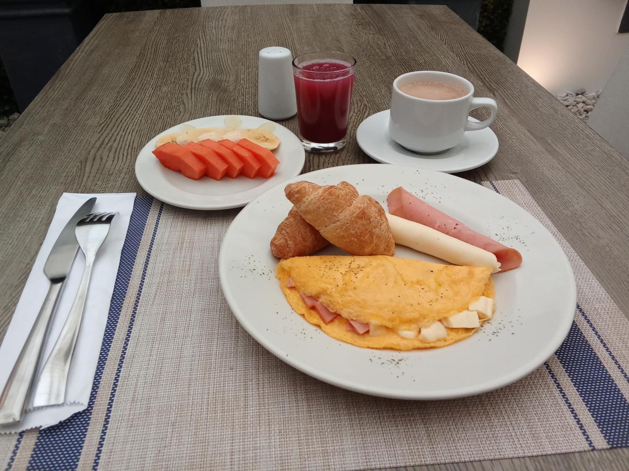 Hotel Castellana 95 Bogota Buitenkant foto